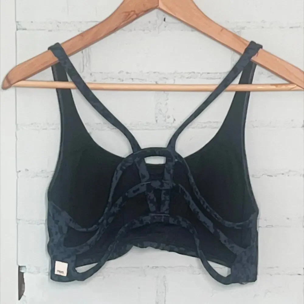 Vuori Yosemite Sports Bra Large Ocean Shibori Blue Black - Picture 7 of 8